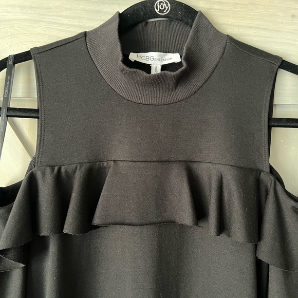 BCBGeneration Dresses & Skirts - BCBG Generation Black Cold-Shoulder Dress